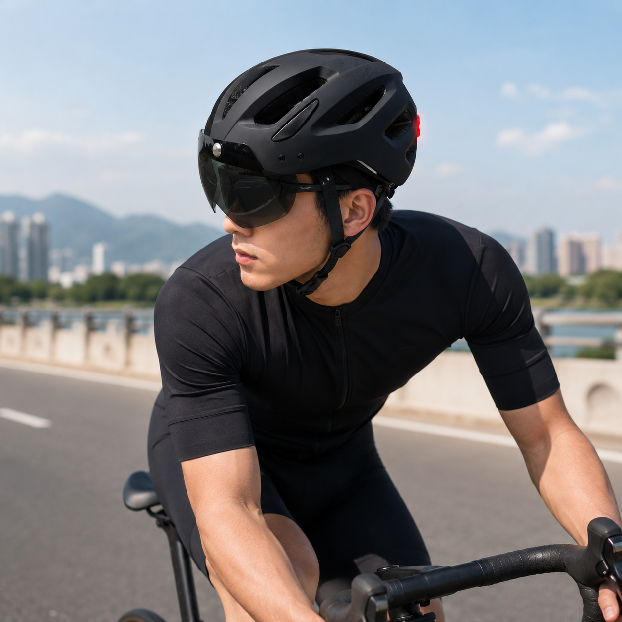 VOOLM Beacon LED Rear-Light Helmet
